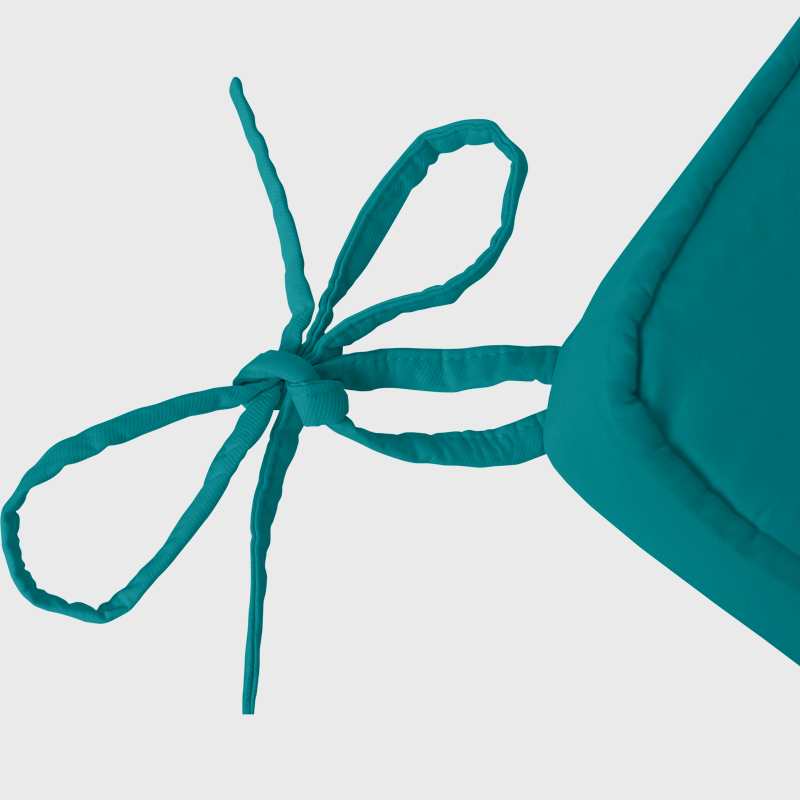 By securing your chair cushions with corner ties, you can prevent them from slipping, ensuring a more comfortable, hassle-free lounging experience. This feature is especially useful for those who use their recliners regularly | Rulaer