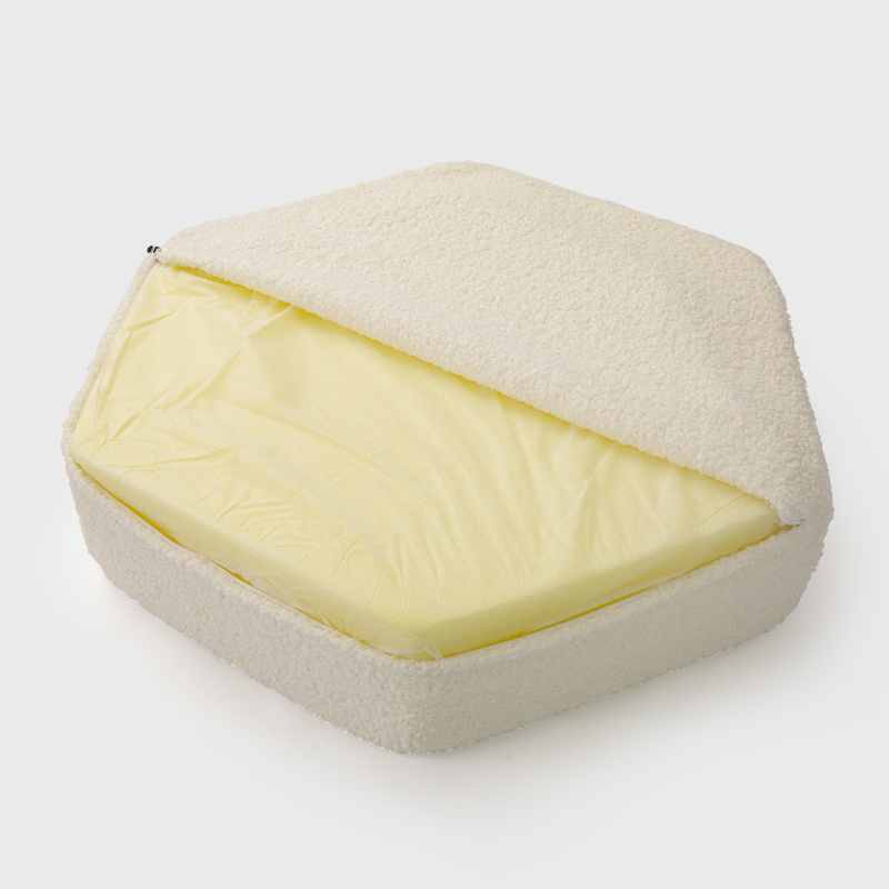 Sponge cushions are often chosen for pet beds due to their softness and ability to conform to the shape of the pet's body, providing a cozy and snug resting place. The sponge material can offer gentle support to your pet's joints and muscles, promoting better sleep and relaxation | Rulaer